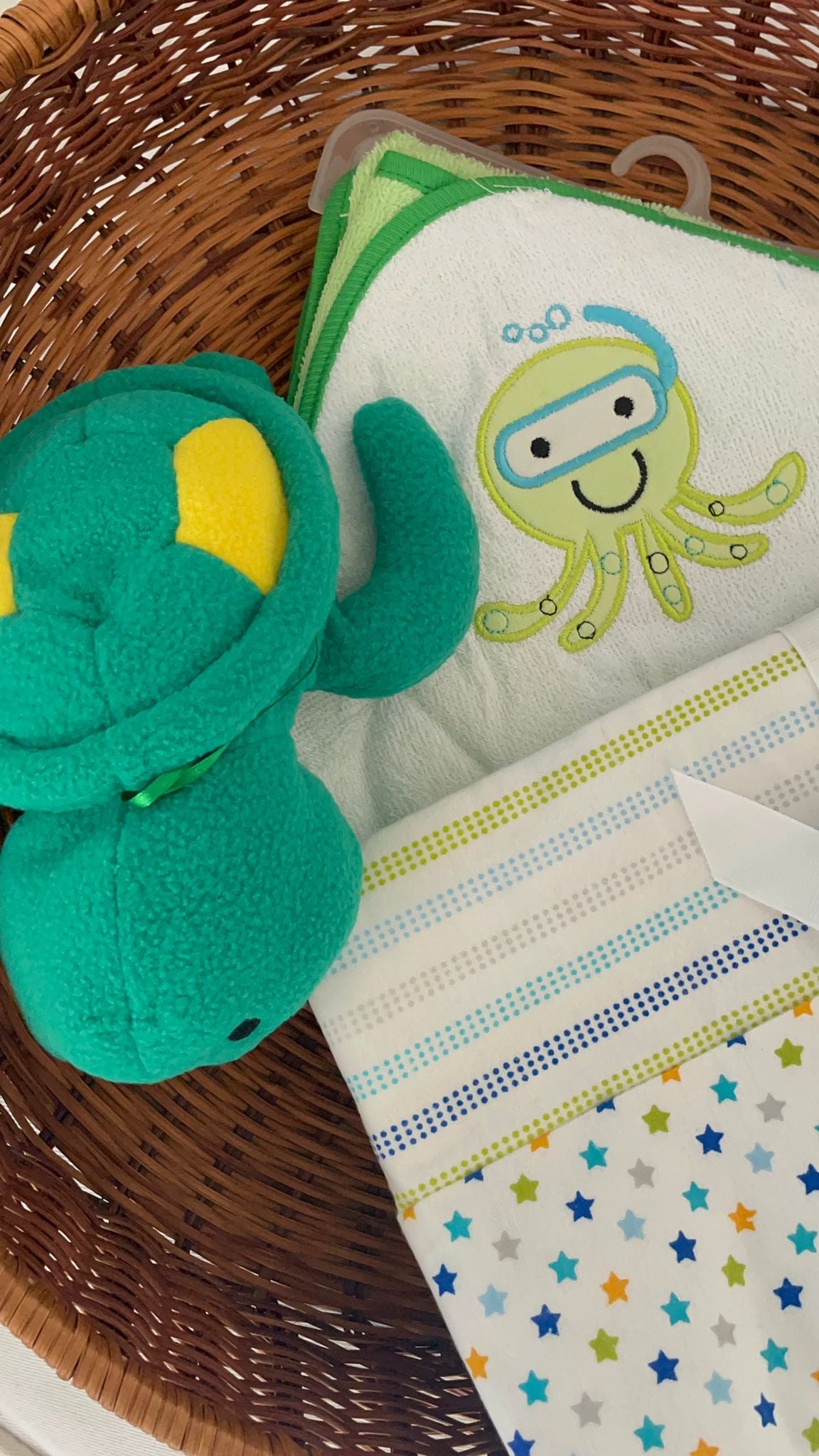 Peluche tortuga porta mamadera