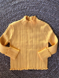 Polera en hilo mostaza