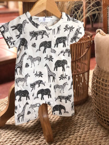 Monos Safari
